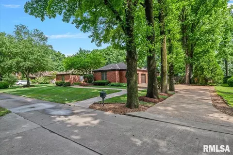 Exterior - 2223 Cardinal Dr, Springfield, IL 62704 photo 20 of 21
