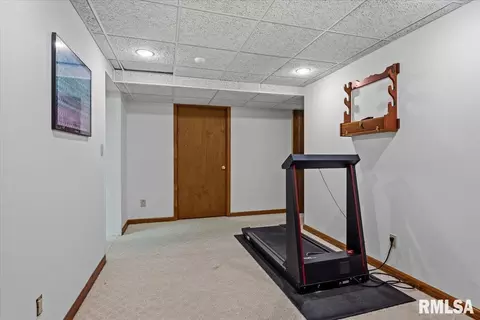 Other - 2223 Cardinal Dr, Springfield, IL 62704 photo 17 of 24