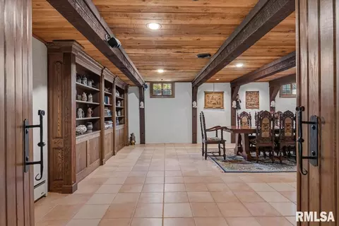 Other - 2223 Cardinal Dr, Springfield, IL 62704 photo 11 of 24