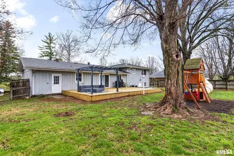Exterior - 8 Arabian Trl, Springfield, IL 62702 photo 5 of 6