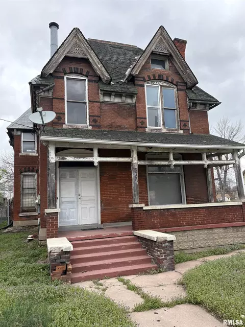 337 Chestnut St, Quincy, IL 62301