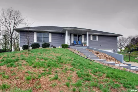 5297 Apache Pass, Quincy, IL 62305