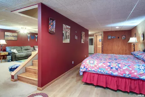 Bedroom - 5297 Apache Pass, Quincy, IL 62305 photo 8 of 8