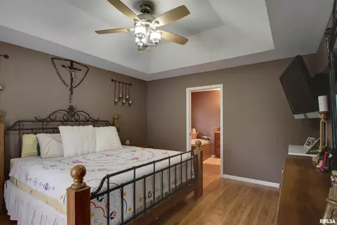 Bedroom - 5297 Apache Pass, Quincy, IL 62305 photo 1 of 8