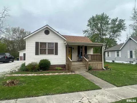 743 Bedwell St, Jacksonville, IL 62650