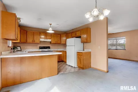 Other - 905 Helene St, Springfield, IL 62702 photo 3 of 8