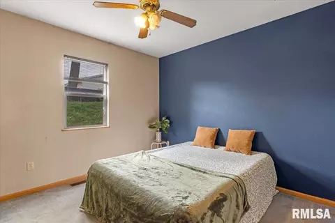Bedroom - 905 Helene St, Springfield, IL 62702 photo 3 of 4