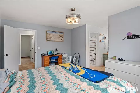 Bedroom - 2637 Sarona Rd, Springfield, IL 62704 photo 4 of 6