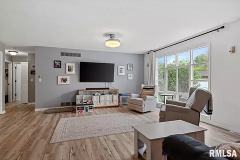 Other - 2637 Sarona Rd, Springfield, IL 62704 photo 6 of 15