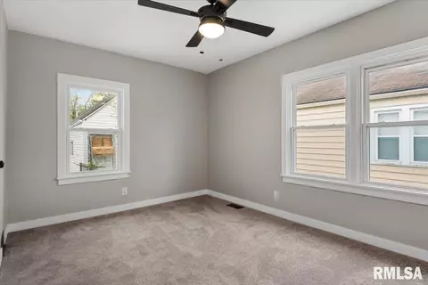 2128 S Lowell Ave, Springfield, IL 62704 photo 18