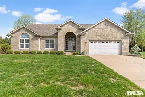 3617 Sundance Dr, Springfield, IL 62711