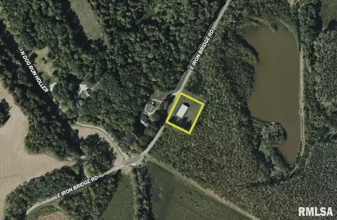 000 N Iron Bridge Rd, Marshall, IL 62441