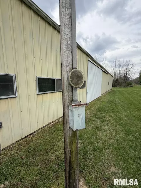 000 N Iron Bridge Rd, Marshall, IL 62441 photo 10