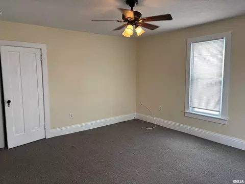 Bedroom - 230 E Lawrence Ave, Springfield, IL 62704 photo 4 of 7