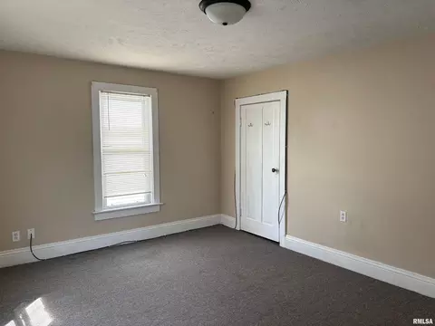 Bedroom - 230 E Lawrence Ave, Springfield, IL 62704 photo 2 of 7