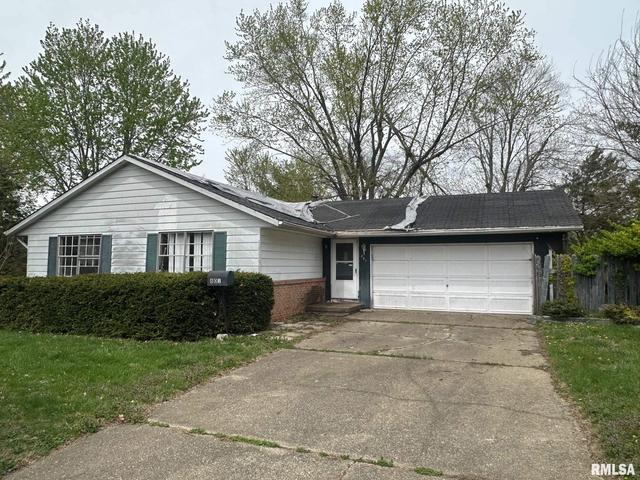 801 Buckingham Rd, Chatham, IL 62629