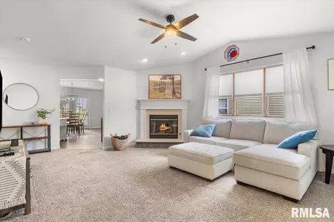 Living - 113 Eagle Ridge Dr, Chatham, IL 62629 photo 1 of 1