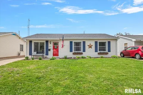 1705 Fairfield Dr, Springfield, IL 62702