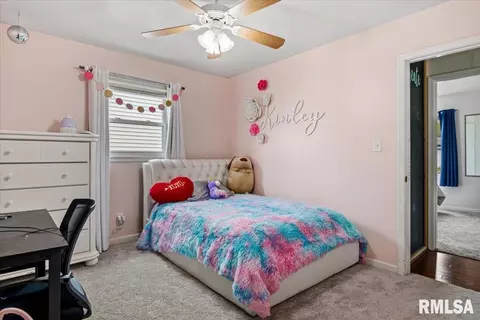 Bedroom - 1705 Fairfield Dr, Springfield, IL 62702 photo 2 of 5