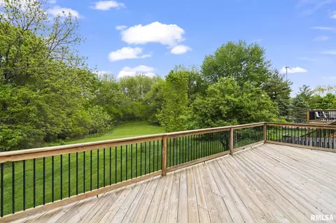 Exterior - 3305 Cash River Rd, Springfield, IL 62711 photo 8 of 11
