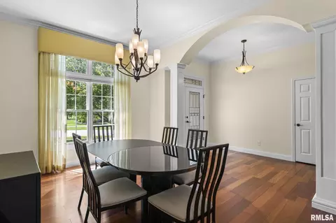 Dining - 3305 Cash River Rd, Springfield, IL 62711 photo 1 of 2
