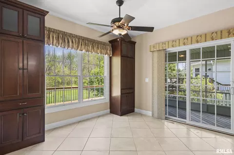 Entry Way - 3305 Cash River Rd, Springfield, IL 62711 photo 2 of 2