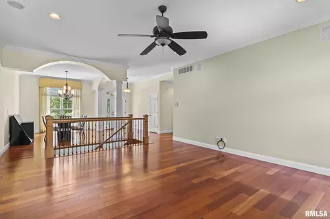 Living - 3305 Cash River Rd, Springfield, IL 62711 photo 2 of 4