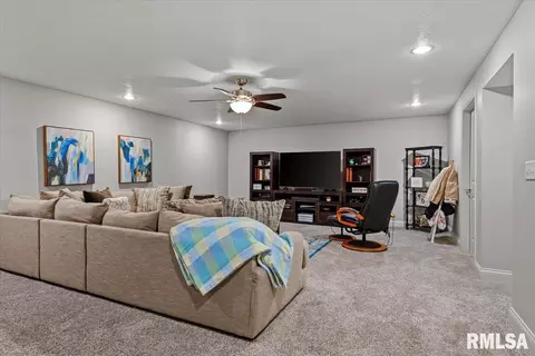 Other - 3204 Grassmere Dr, Springfield, IL 62711 photo 10 of 12