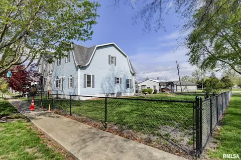 230 Elm St, Kincaid, IL 62540
