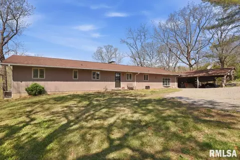1231 Sugar Springs Rd, Creal Springs, IL 62922