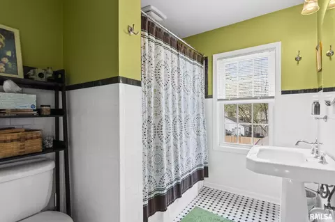 Bath - 1421 S Douglas Ave, Springfield, IL 62704 photo 2 of 2