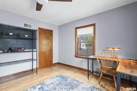 Bedroom - 1421 S Douglas Ave, Springfield, IL 62704 photo 7 of 7