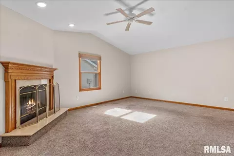 Living - 218 Eagle Ridge Dr, Chatham, IL 62629 photo 3 of 3