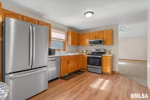 Other - 218 Eagle Ridge Dr, Chatham, IL 62629 photo 3 of 7