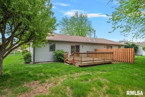 Exterior - 323 Bellerive Rd, Springfield, IL 62704 photo 3 of 7