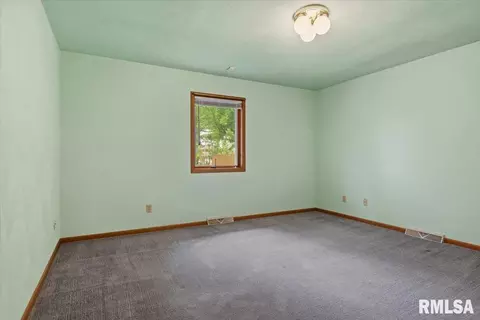 Bedroom - 323 Bellerive Rd, Springfield, IL 62704 photo 1 of 5