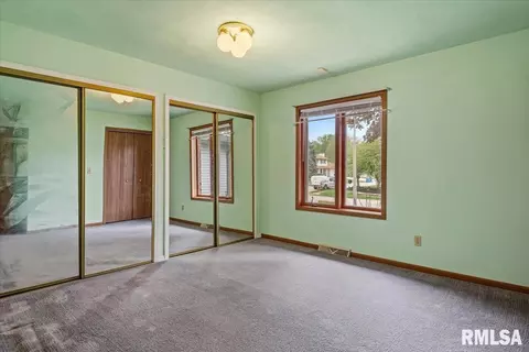 Bedroom - 323 Bellerive Rd, Springfield, IL 62704 photo 4 of 5