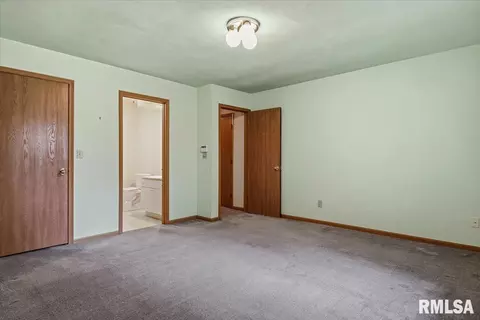 Bedroom - 323 Bellerive Rd, Springfield, IL 62704 photo 3 of 5