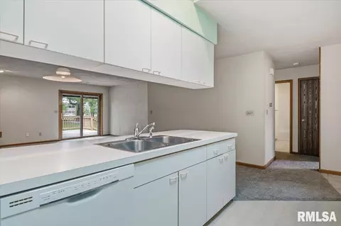 Kitchen - 323 Bellerive Rd, Springfield, IL 62704 photo 2 of 2