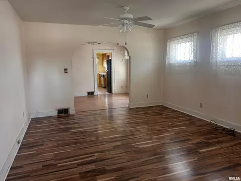 1034 N Macarthur Blvd, Springfield, IL 62702 photo 3