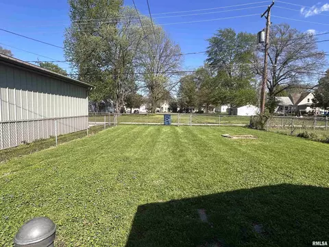 1034 N Macarthur Blvd, Springfield, IL 62702 photo 8