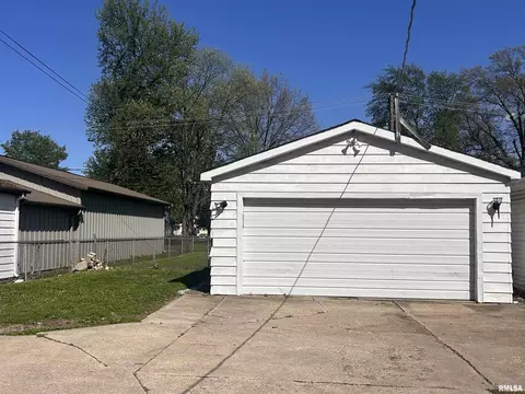 1034 N Macarthur Blvd, Springfield, IL 62702 photo 7