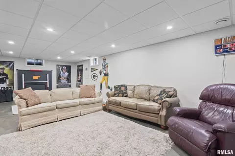 Other - 2700 Dryden Dr, Springfield, IL 62711 photo 4 of 9