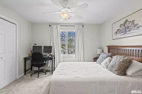 Bedroom - 2700 Dryden Dr, Springfield, IL 62711 photo 6 of 9