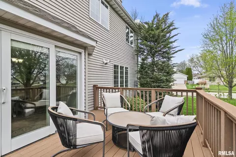 Exterior - 2700 Dryden Dr, Springfield, IL 62711 photo 7 of 10