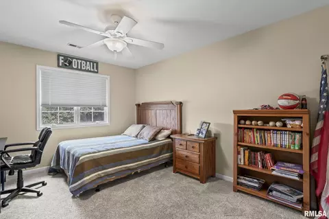 Bedroom - 2700 Dryden Dr, Springfield, IL 62711 photo 4 of 9