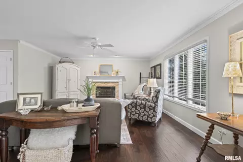 Living - 2700 Dryden Dr, Springfield, IL 62711 photo 3 of 3