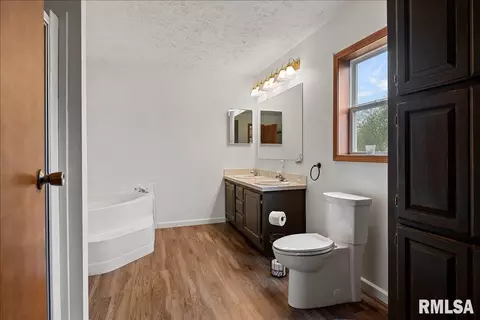 Bath - 301 E Buttercup Dr, Athens, IL 62613 photo 1 of 3