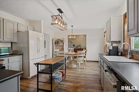 Kitchen - 301 E Buttercup Dr, Athens, IL 62613 photo 1 of 3