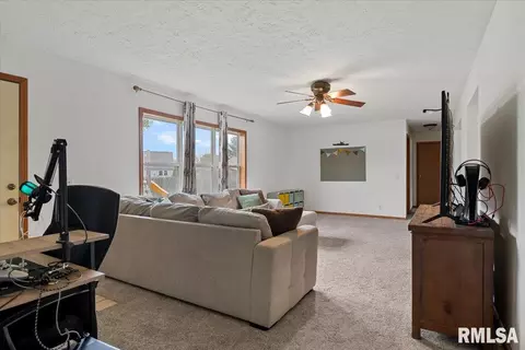 Living - 301 E Buttercup Dr, Athens, IL 62613 photo 1 of 1